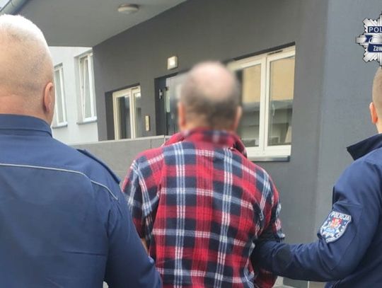 55-latek pastwił się nad 81-letnią matką i zabierał jej pieniądze. Zareagował dzielnicowy