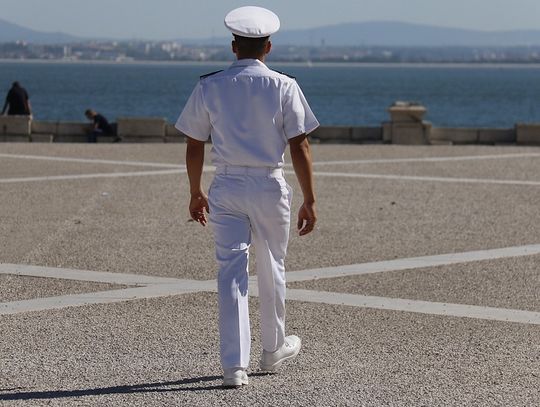 60-latka uwiedziona przez fałszywego marynarza. Przelała mu 180 tysięcy złotych