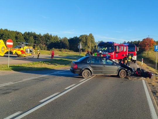 77-letni kierowca Skody zajechał drogę motocykliście. Kierujący Yamahą nie przeżył wypadku