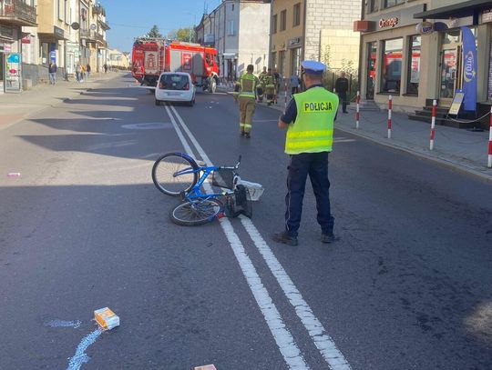 82-latka w volkswagenie potrąciła 64-latkę prowadzącą rower przez przejście. Obie były trzeźwe