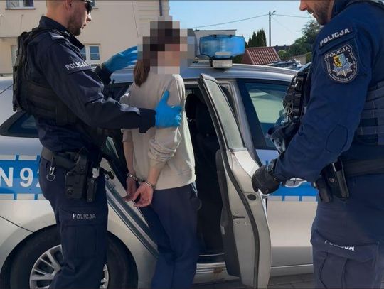 Agresywna para zaatakowała 12-letniego chłopca. Film krążył po internecie. Policja ma sprawców Agresywna para zaatakowała 12-letniego chłopca. Film krążył po internecie. Policja ma sprawców