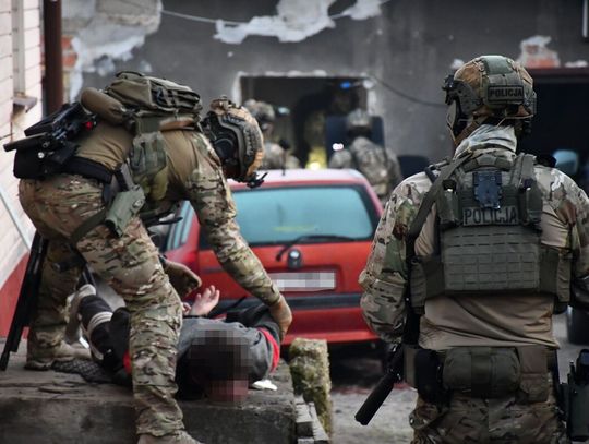 Akcja kontrterrorystów na Podkarpaciu. Ponad pół kilograma narkotyków i areszt dla 33-latka. ZDJĘCIA