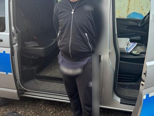 "Artysta" z Kielc pojechał nad morze szukać wrażeń. Został przyłapany na malowaniu pociągu