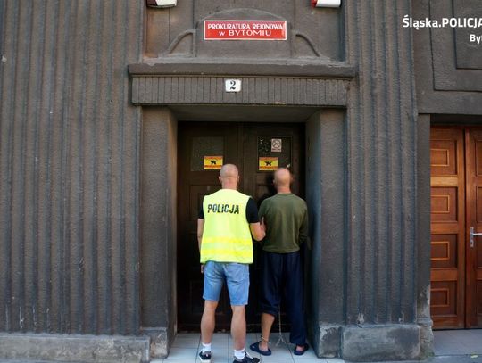 Atak nożem przed sklepem w Bytomiu. Ranny mężczyzna leżał we krwi. Policja ma sprawcę