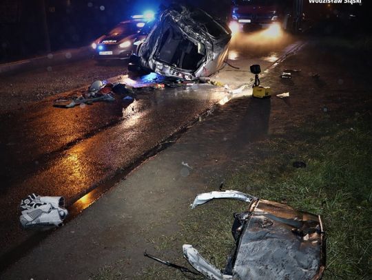 Auto z 5 nastolatków wypadło z drogi. Nie żyje 17-latek, jego koledze grozi 8 lat więzienia