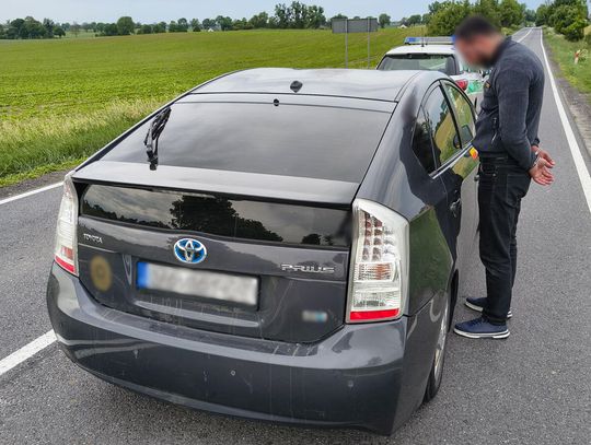 Azer wiózł przez Polskę pięciu Pakistańczyków. Nielegalnie przekroczyli granicę