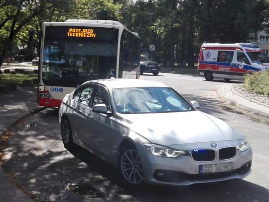 Bez prawa jazdy woził pasażerów autobusem miejskim. Dokument stracił za jazdę po pijaku