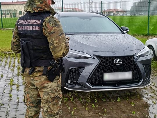 Białorusin chciał wjechać Lexusem do Rosji. Na granicy wyszło na jaw, że auto pochodzi z kradzieży