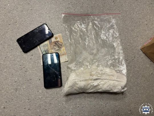 Biały proszek w piekarniku i nie była to mąka. 56-latek odpowie za znaczną ilość amfetaminy