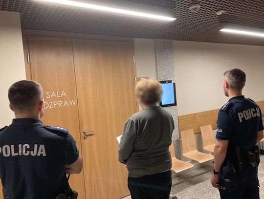 Biła byłego męża tłuczkiem, potem dźgnęła nożem prosto w serce. 62-latek nie przeżył