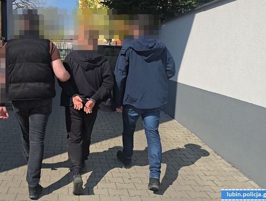 Blokada zapłonu ich nie powstrzymała. Ukradli Toyotę na lince holowniczej