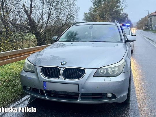 BMW ruszało i po chwili gwałtownie hamowało. Kierowca miał 3,5 promila i wiózł 7-letnią córkę