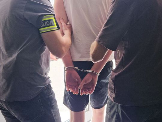 Brutalny atak w skateparku. 20-latek dźgnął znajomego nożem w brzuch