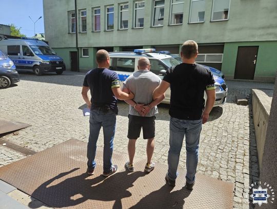 Brutalny napad na jubilera i kradzież biżuterii. Policja zatrzymała drugiego sprawcę