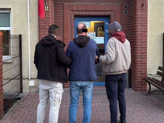 Budowlaniec wziął kasę za dom i zniknął. Oszukał klienta na ponad ćwierć miliona złotych