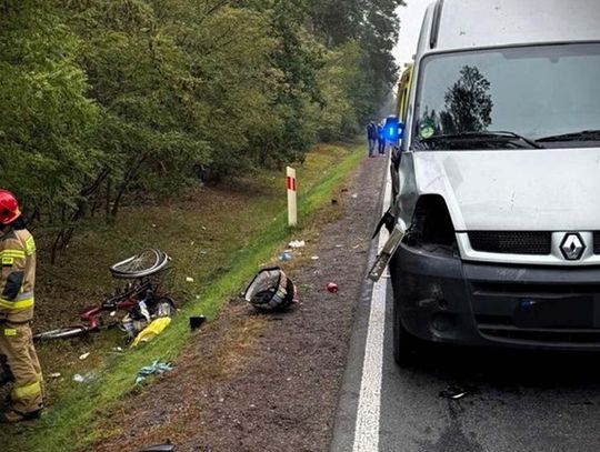 Dostawczak wjechał w kobietę jadącą trzykołowym rowerem. Zginęła na miejscu