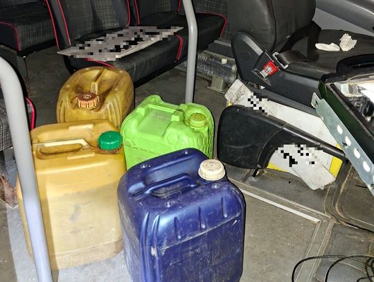 Busiarz po zatankowaniu lał paliwo do swoich kanistrów. Okradł firmę na ponad 300 tysięcy złotych