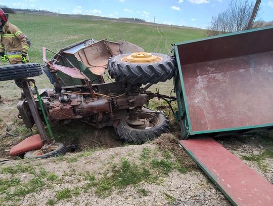 Busiarz się zagapił i wjechał w ciągnik rolniczy. Ranny traktorzysta Busiarz się zagapił i wjechał w ciągnik rolniczy. Ranny traktorzysta