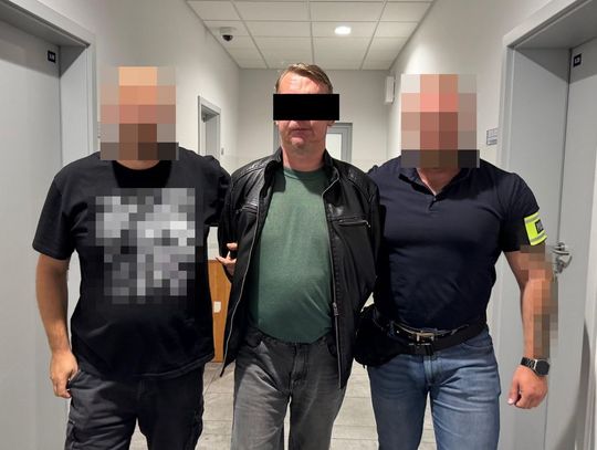 Był pijany i trafił do szpitala. Uderzył pielęgniarkę, która próbowała mu pomóc