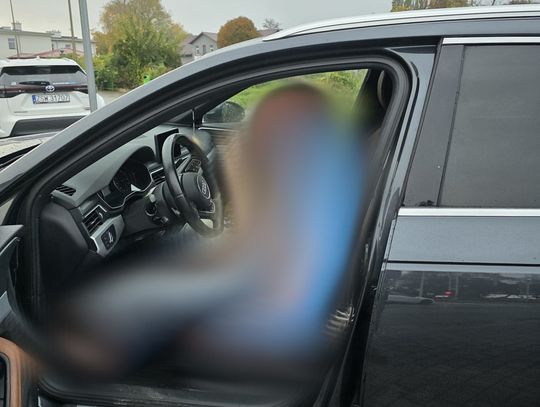 Był tak pijany, że na ekspresówce nie potrafił utrzymać prostego toru jazdy. Zareagował inny kierowca