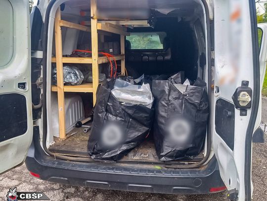 CBŚP zatrzymało recydywistę z towarem za 1,5 miliona złotych. Przejęto 40 kg różnych narkotyków