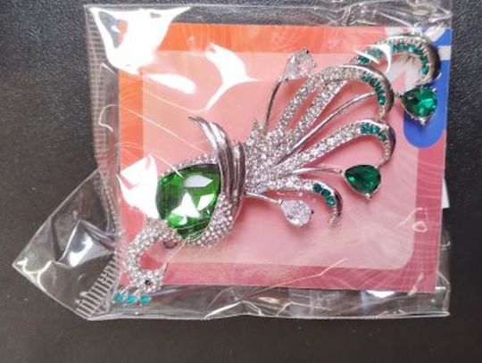 Celnicy przejęli 3000 sztuk niebezpiecznej biżuterii. Stwierdzono bardzo wysokie stężenie kadmu