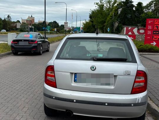 Chciał się ścigać z BMW i gwałtownie przyspieszył. Nie wiedział, że to nieoznakowany radiowóz