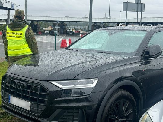 Chciał wywieźć z Polski Audi Q8 za 355 tys. zł. Auto figurowało jako utracone