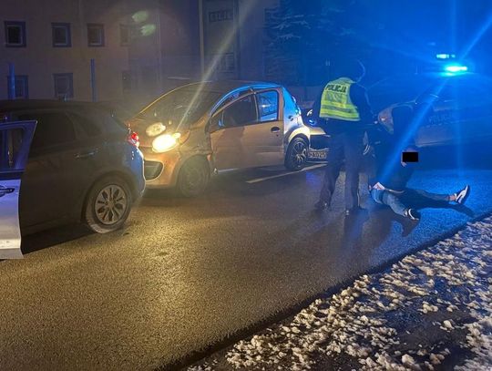 Chcieli wyłudzić 80 tysięcy złotych metodą "na wnuczka". Wpadli, gdy przyjechali odebrać pieniądze