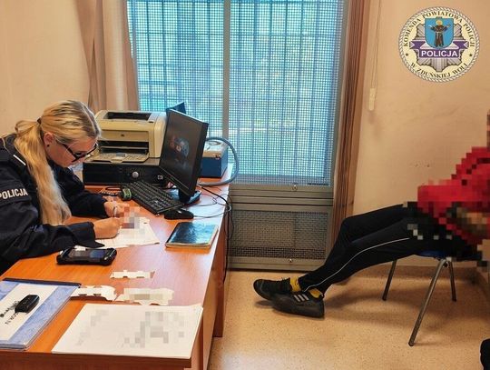 Ciężarówka jechała całą szerokością drogi ekspresowej. 39-letni kierowca miał prawie 2,5 promila