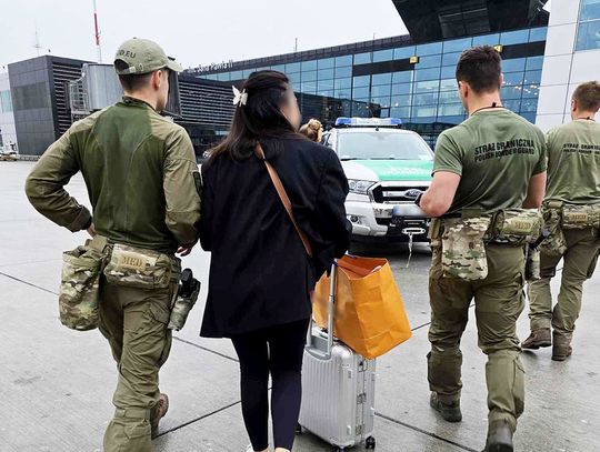 Cyberpolicja rozbiła gang oszustów inwestycyjnych. Zaufało im ponad 1500 osób - stracili 75 milionów