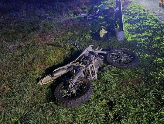 Czołowe zderzenie dwóch crossów. Dwaj nastolatkowie trafili do szpitala