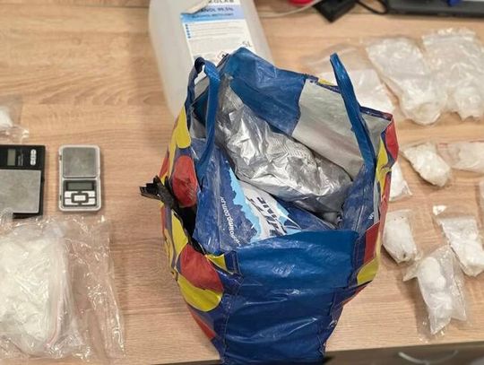 Cztery kilogramy narkotyków ukryte w kilku miejscach. Policjanci musieli dotrzeć do każdej skrytki
