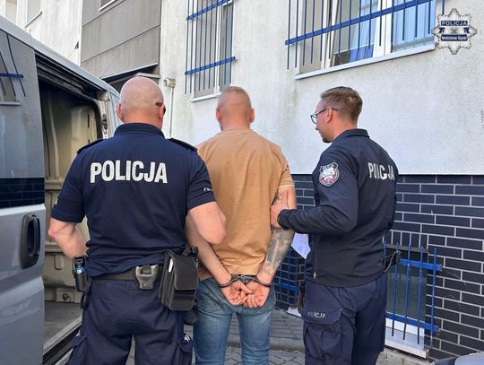 Diler miał 210 kg narkotyków wartych 10 milionów złotych. W sprzedaży pomagały mu dwie kobiety