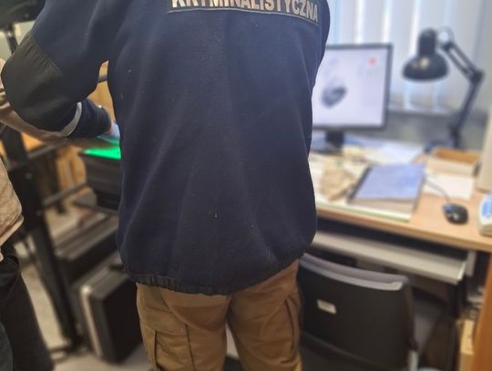 Diler trzymał większość gotówki w euro. Po nalocie policji stracił kasę, towar i trafił za kraty