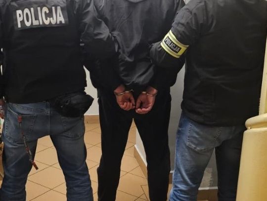 Diler zupełnie nie spodziewał się nalotu policji. Narkotyki trzymał w mieszkaniu Diler zupełnie nie spodziewał się nalotu policji. Narkotyki trzymał w mieszkaniu