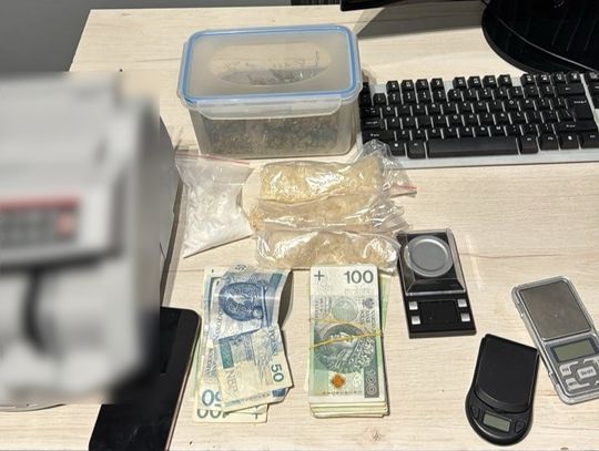 Dilerzy trzymali narkotyki w całodobowym magazynie. Policjanci zatrzymali młodą parę z Ukrainy