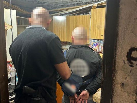 Dilujący bracia zwinięci przez policję. Jeden przyszedł odwiedzić drugiego w trakcie przeszukiwania mieszkania
