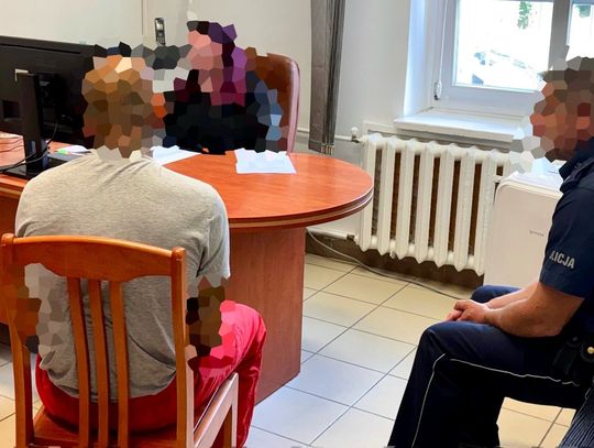 Domowa awantura zakończona aresztem. 44-latek bił żonę, groził nożem i znęcał się nad synem