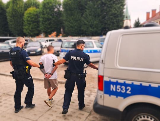 Dowiedział się, że znajomy ma pieniądze. Obezwładnił go przy użyciu gazu, pobił i okradł