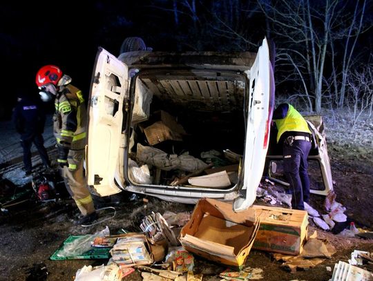 Dwa wypadki śmiertelne w odstępie kilku godzin. Koszmarna noc w powiecie świeckim [FOTO]