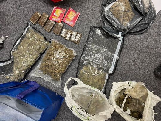 Dwaj dilerzy zatrzymani dzień po dniu. 27-latek dostał dozór, 47-latek został aresztowany Dwaj dilerzy zatrzymani dzień po dniu. 27-latek dostał dozór, 47-latek został aresztowany