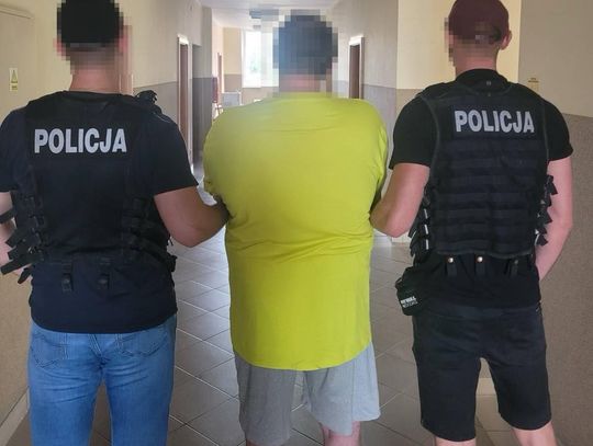 Dwaj dilerzy zatrzymani w odstępie kilku godzin. Policjanci przejęli blisko dwa kilogramy narkotyków