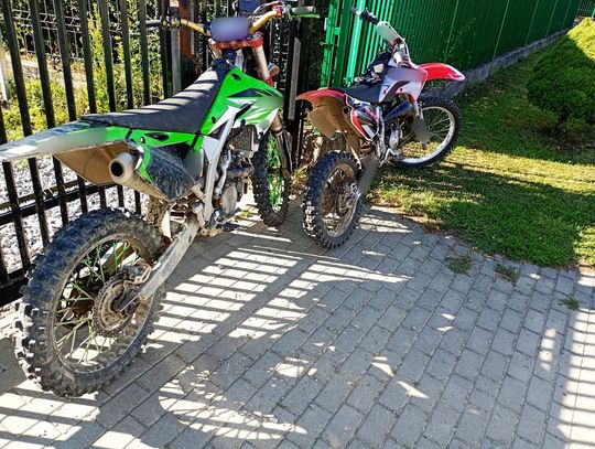 Dwaj motocykliści zatrzymani. Niezarejestrowane maszyny, brak OC i pijany kierowca
