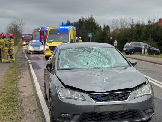 Dwie 15-latki potrącone na oznakowanym przejściu. Jedna z dziewczyn doznała ciężkich obrażeń