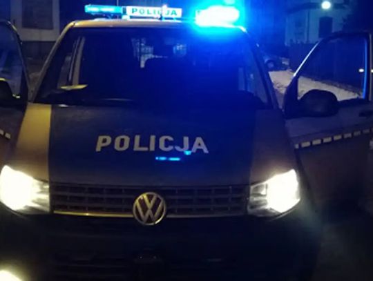 Dzielnicowy dowiedział się, że kobieta może mieć w mieszkaniu dużo narkotyków. Po odwiedzinach policji grozi jej 10 lat