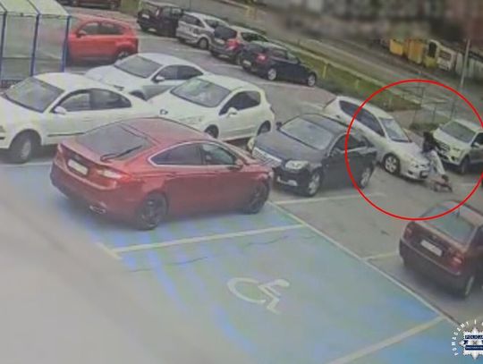 Dziewczynka na hulajnodze elektrycznej wyjechała spomiędzy samochodów wprost pod koła nadjeżdżającego auta Dziewczynka na hulajnodze elektrycznej wyjechała spomiędzy samochodów wprost pod koła nadjeżdżającego auta