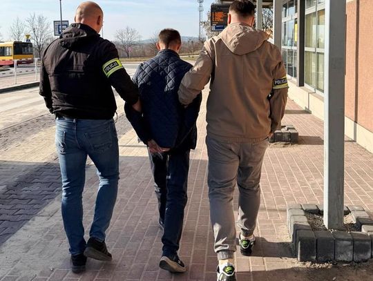 Fałszerz monet zatrzymany przez policję. Robił pięciozłotówki ze starego bilonu