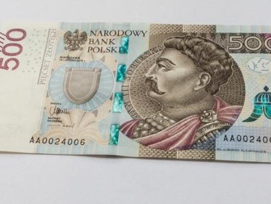Fałszywe banknoty 500-złotowe w obiegu. Policjanci informują, jak je rozpoznać