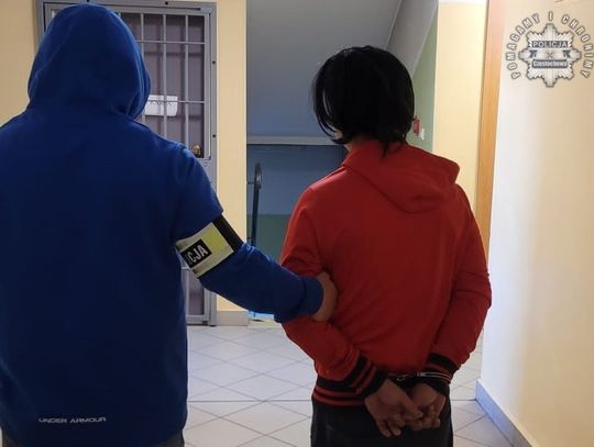 Filipińczyk zaatakował kolegę nożem i siekierą, 40-latek odpowie za usiłowanie zabójstwa